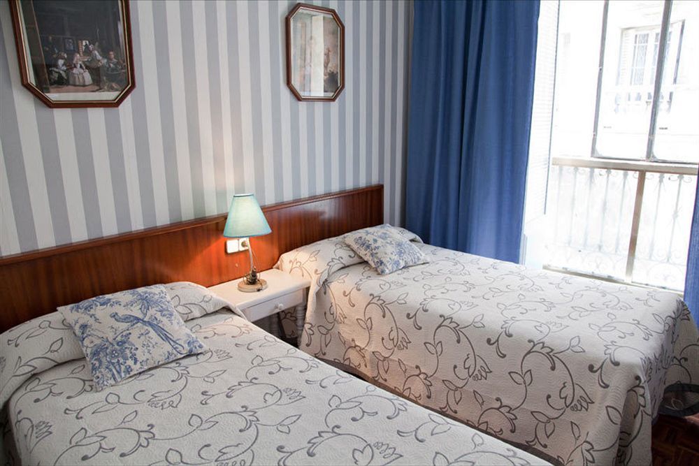 Pension San Isidro Мадрид Екстериор снимка